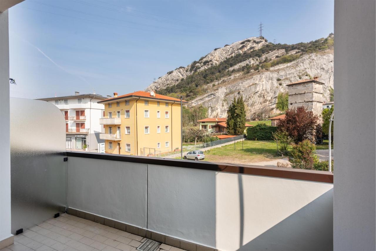Hotel De Nac Torbole Sul Garda Ngoại thất bức ảnh
