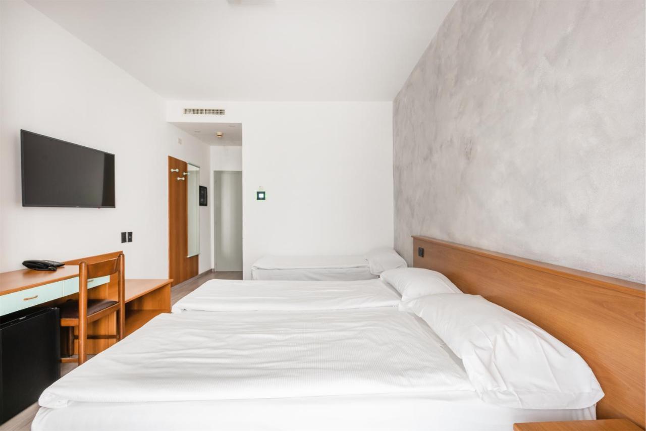 Hotel De Nac Torbole Sul Garda Ngoại thất bức ảnh