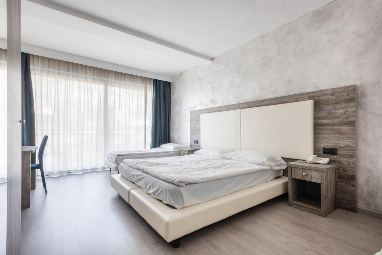 Hotel De Nac Torbole Sul Garda Ngoại thất bức ảnh