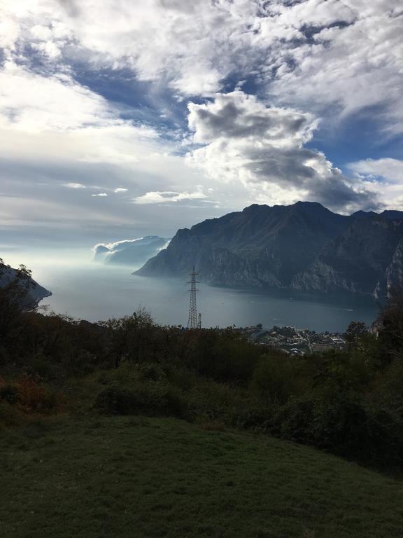 Hotel De Nac Torbole Sul Garda Ngoại thất bức ảnh